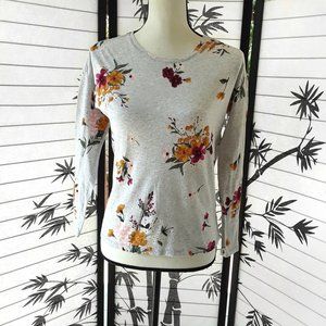 ❤️ Old Navy Silver Floral Print High Low Top 2/$15
